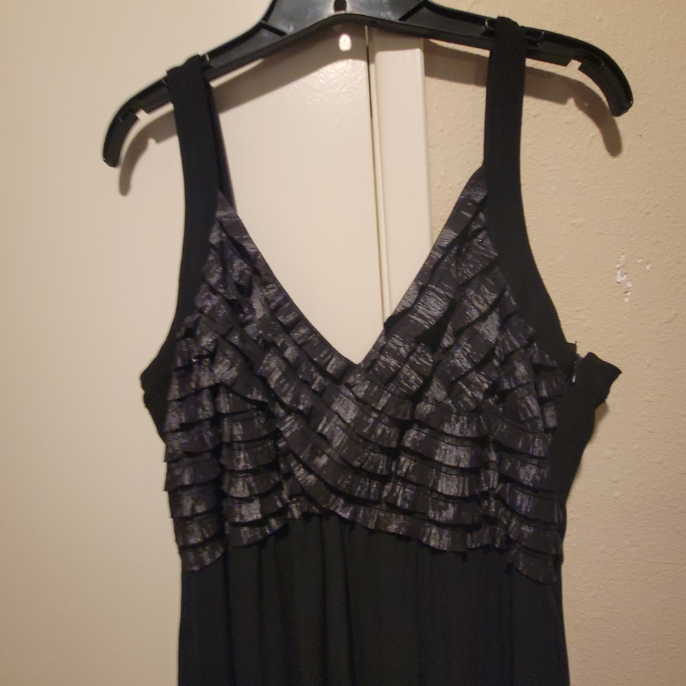 Signature by Robbie Bee Black Maxi Dress with Ruffle Detail - Picture 2 of 6
